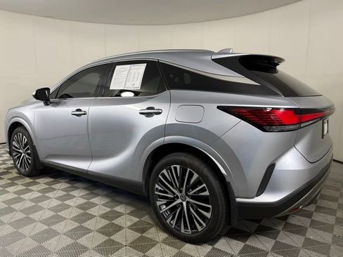 Used 2023 Lexus RX 350 Premium Plus w/ Cold Area Package FWD image 4