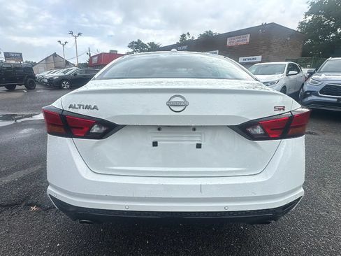 Used 2023 Nissan Altima 2.5 SR FWD image 6