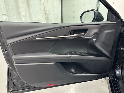 Used 2025 Toyota Camry LE image 8