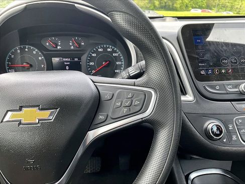 Used 2024 Chevrolet Malibu LT FWD image 15