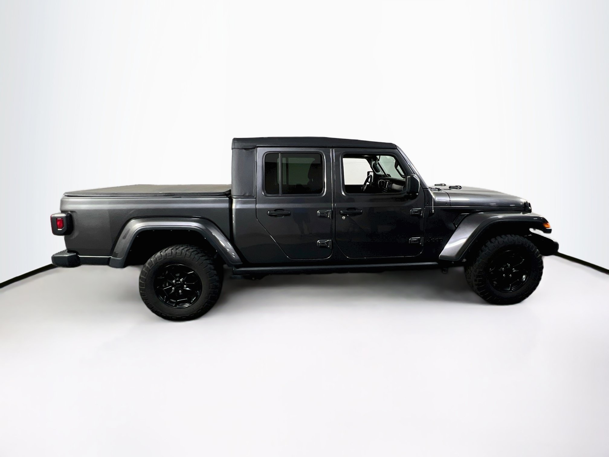 Used 2023 Jeep Gladiator Sport AWD/4WD image 4
