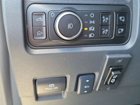New 2026 Ford F250 Lariat w/ Black Appearance Package AWD/4WD image 46