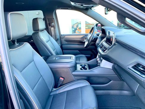 Used 2023 GMC Yukon SLT image 30