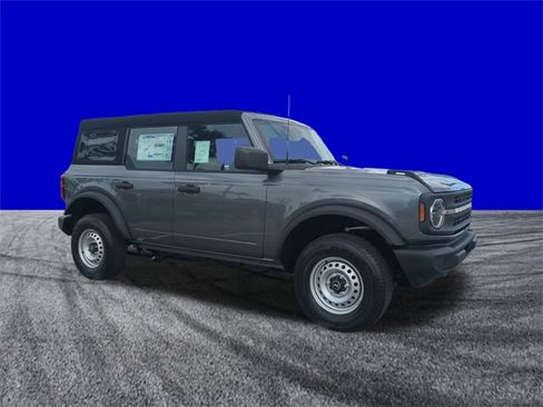 New 2025 Ford Bronco 4-Door image 2