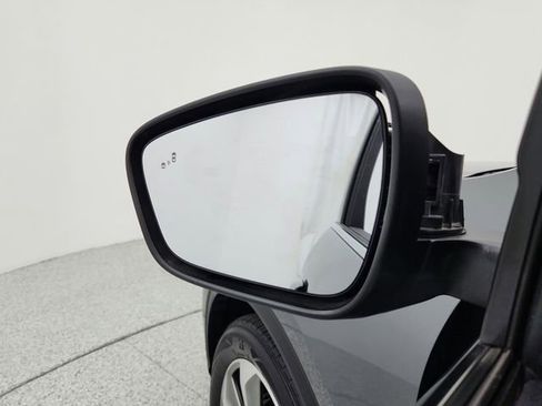 Used 2023 Ford Escape Platinum w/ Premium Technology Package image 35