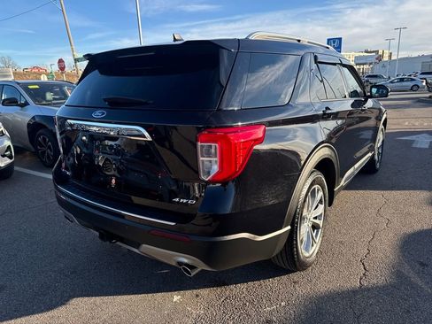 Used 2023 Ford Explorer Limited w/ Limited Technology Package image 11