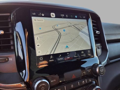 Used 2024 RAM 1500 Laramie image 7