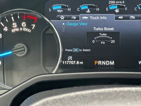 Used 2017 Ford F150 Lariat w/ Equipment Group 501A Mid image 26