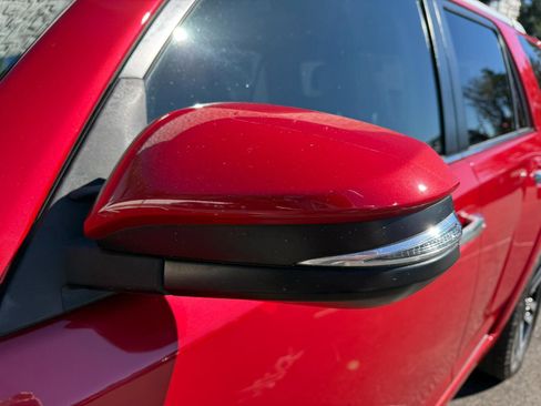 Used 2016 Toyota 4Runner Limited image 15