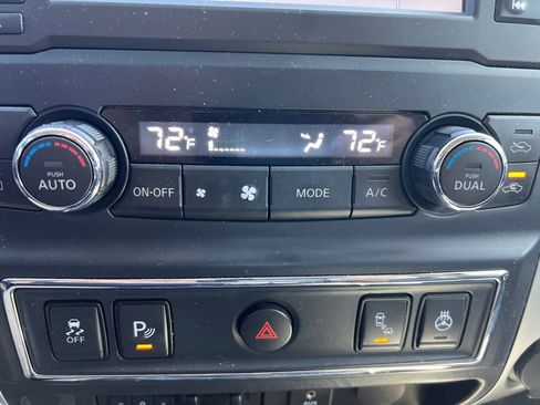 Used 2017 Nissan Titan PRO-4X w/ Pro-4x Convenience Package image 22