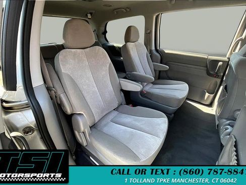 Used 2014 Kia Sedona LX image 27