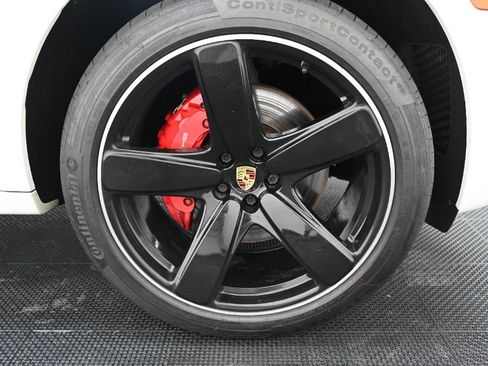 Used 2016 Porsche Macan Turbo w/ Premium Package Plus AWD/4WD image 52