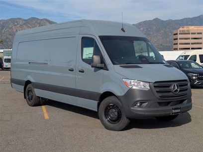 New 2025 Mercedes-Benz Sprinter 2500