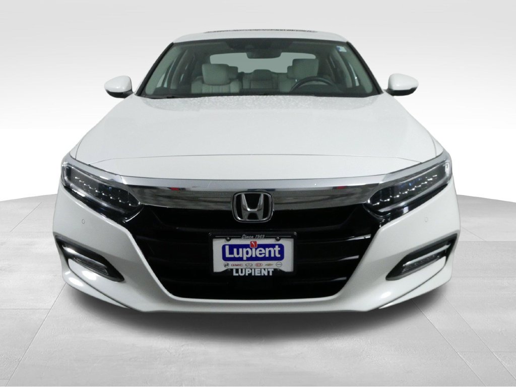 Used 2018 Honda Accord Touring image 3