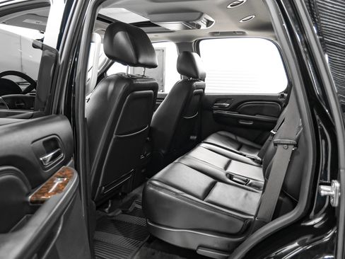 Used 2013 GMC Yukon Denali image 38