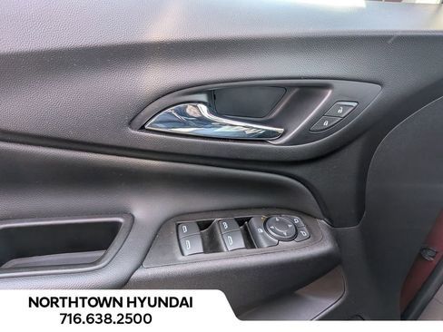 Used 2021 Chevrolet Equinox LT image 29