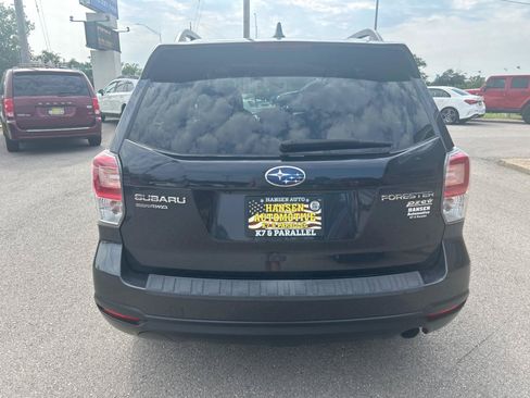Used 2017 Subaru Forester 2.5i Premium AWD/4WD image 6