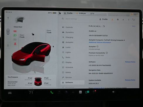 Used 2024 Tesla Model 3 Standard Range image 29