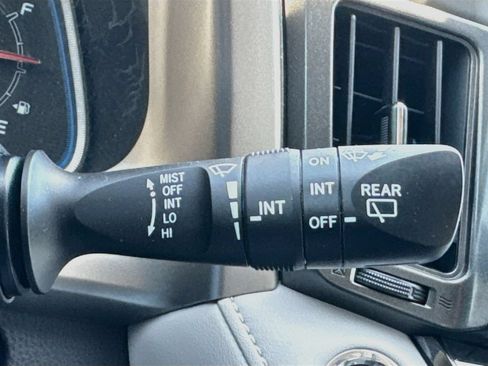 Used 2015 Toyota RAV4 Limited w/ Technology Package AWD/4WD image 13