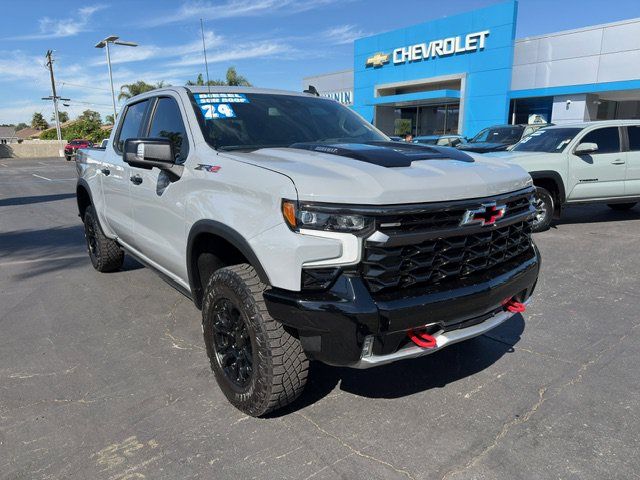 Used 2024 Chevrolet Silverado 1500 ZR2 AWD/4WD image 2