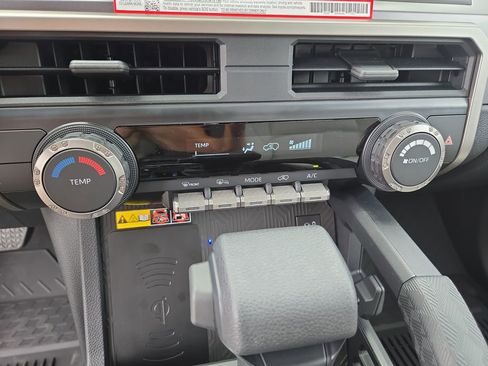 New 2026 Toyota 4Runner SR5 AWD/4WD image 22