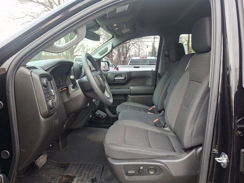 Used 2025 Chevrolet Silverado 1500 Custom image 12