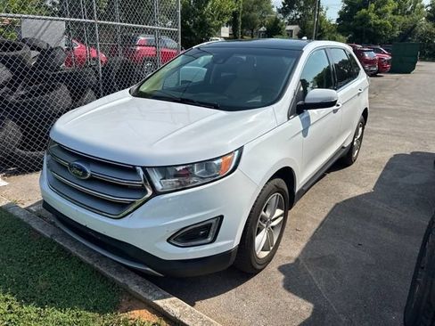 Used 2018 Ford Edge SEL w/ Equipment Group 201A AWD/4WD image 3