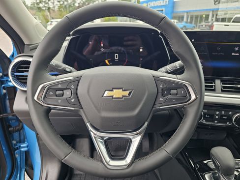 New 2026 Chevrolet Trax LT w/ Driver Confidence Package FWD image 13