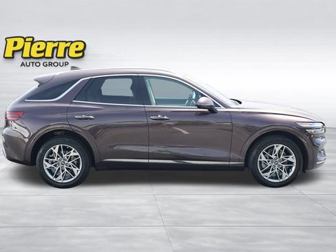 Used 2022 Genesis GV70 2.5T w/ Advanced Package AWD/4WD image 3