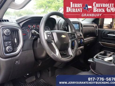 Used 2022 Chevrolet Silverado 2500 LT w/ Convenience Package image 18