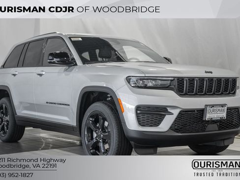 New 2025 Jeep Grand Cherokee Altitude image 1