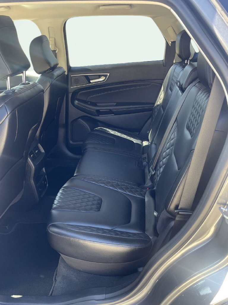 Used 2024 Ford Edge Titanium AWD/4WD image 3