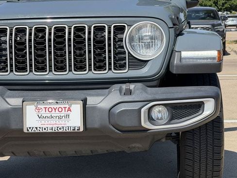 Used 2024 Jeep Wrangler Unlimited Sahara AWD/4WD image 8