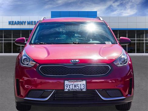 Used 2019 Kia Niro LX image 2