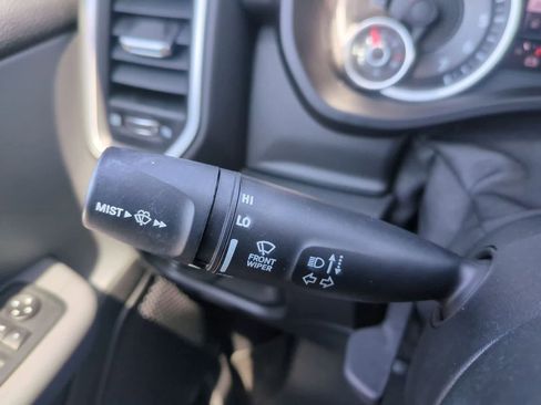Used 2020 RAM 1500 Big Horn RWD image 26