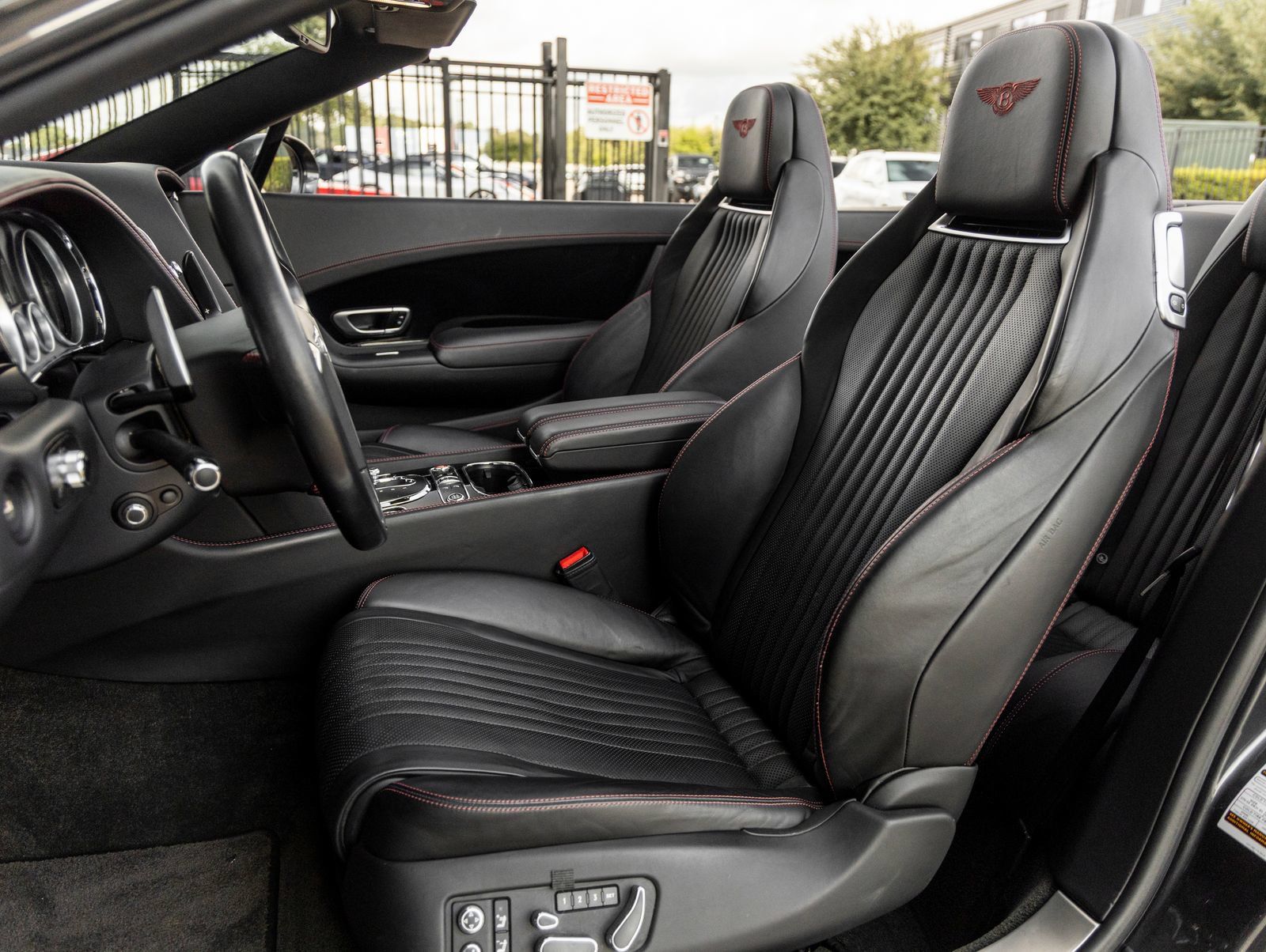 Used 2017 Bentley Continental GT AWD/4WD image 26