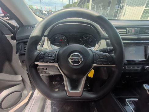 Used 2018 Nissan Rogue S FWD image 15