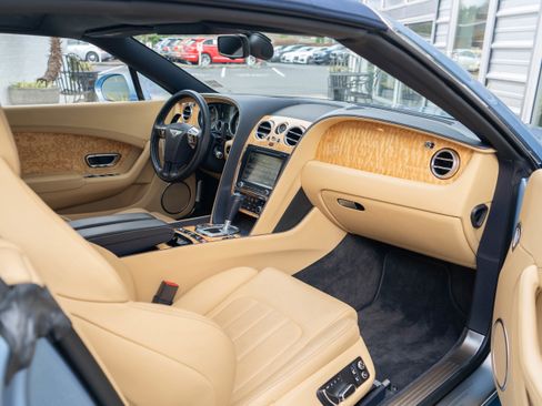 Used 2012 Bentley Continental GT image 26