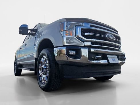Used 2021 Ford F250 Lariat w/ Chrome Package image 26