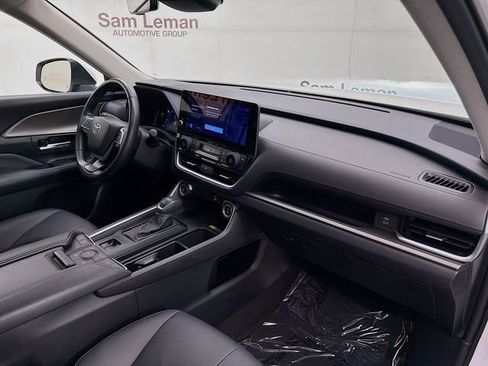 Used 2024 Toyota Grand Highlander AWD image 30