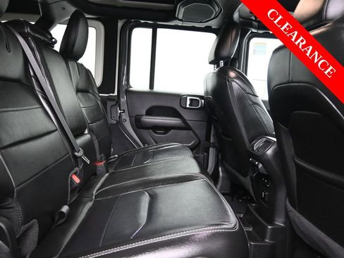 Used 2023 Jeep Wrangler Unlimited Sahara w/ Cold Weather Group image 17