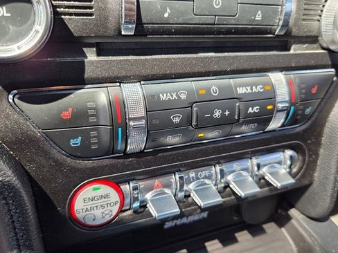 Used 2016 Ford Mustang Premium image 24