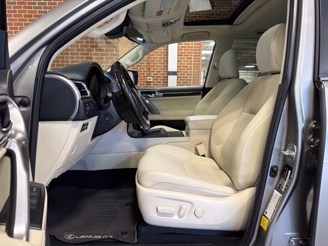 Used 2023 Lexus GX 460 Premium w/ Premium Package AWD/4WD image 13