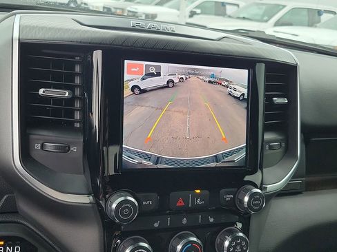 Used 2025 RAM 1500 Big Horn AWD/4WD image 15