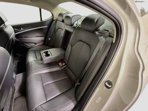 Used 2026 Genesis G70 2.5T RWD image 27
