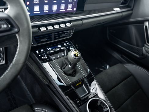 Certified 2025 Porsche 911 GT3 RWD image 20