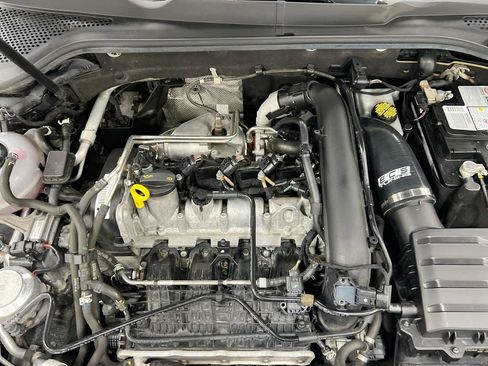 Used 2019 Volkswagen Golf S FWD image 24