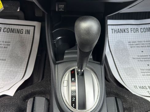 Used 2011 Honda Fit image 23