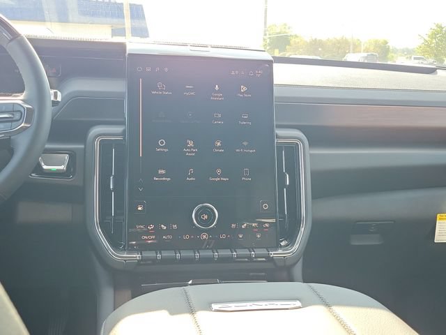 New 2026 GMC Yukon Denali w/ Denali Reserve Package AWD/4WD image 30