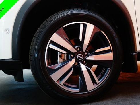 Certified 2023 Nissan Rogue SL w/ SL Premium Package image 73